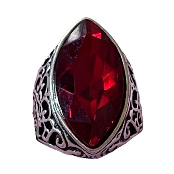 NWT silver tone red marquise scroll design US size 9 - Picture 1 of 9